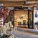 Mercure 4*