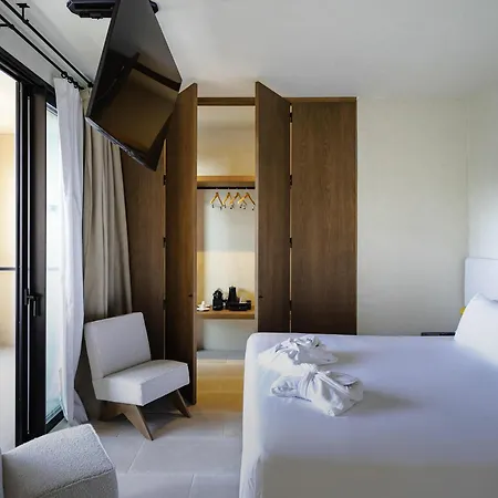 Mercure 4* בנידורם