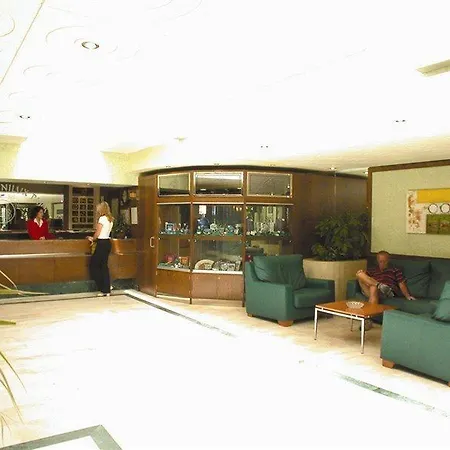 Mercure ホテル ベニドルム