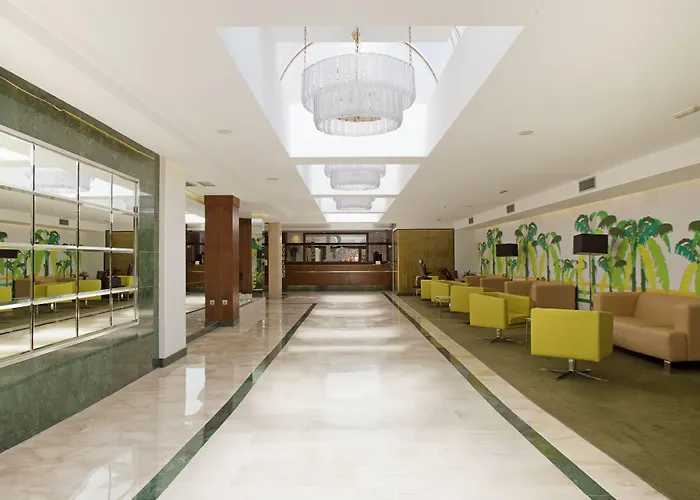 Отель Mercure
